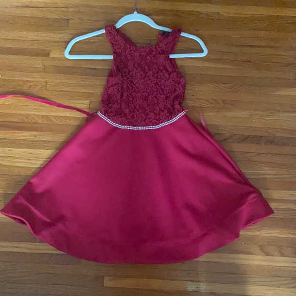 Kids Dress. - Picture 1 of 2